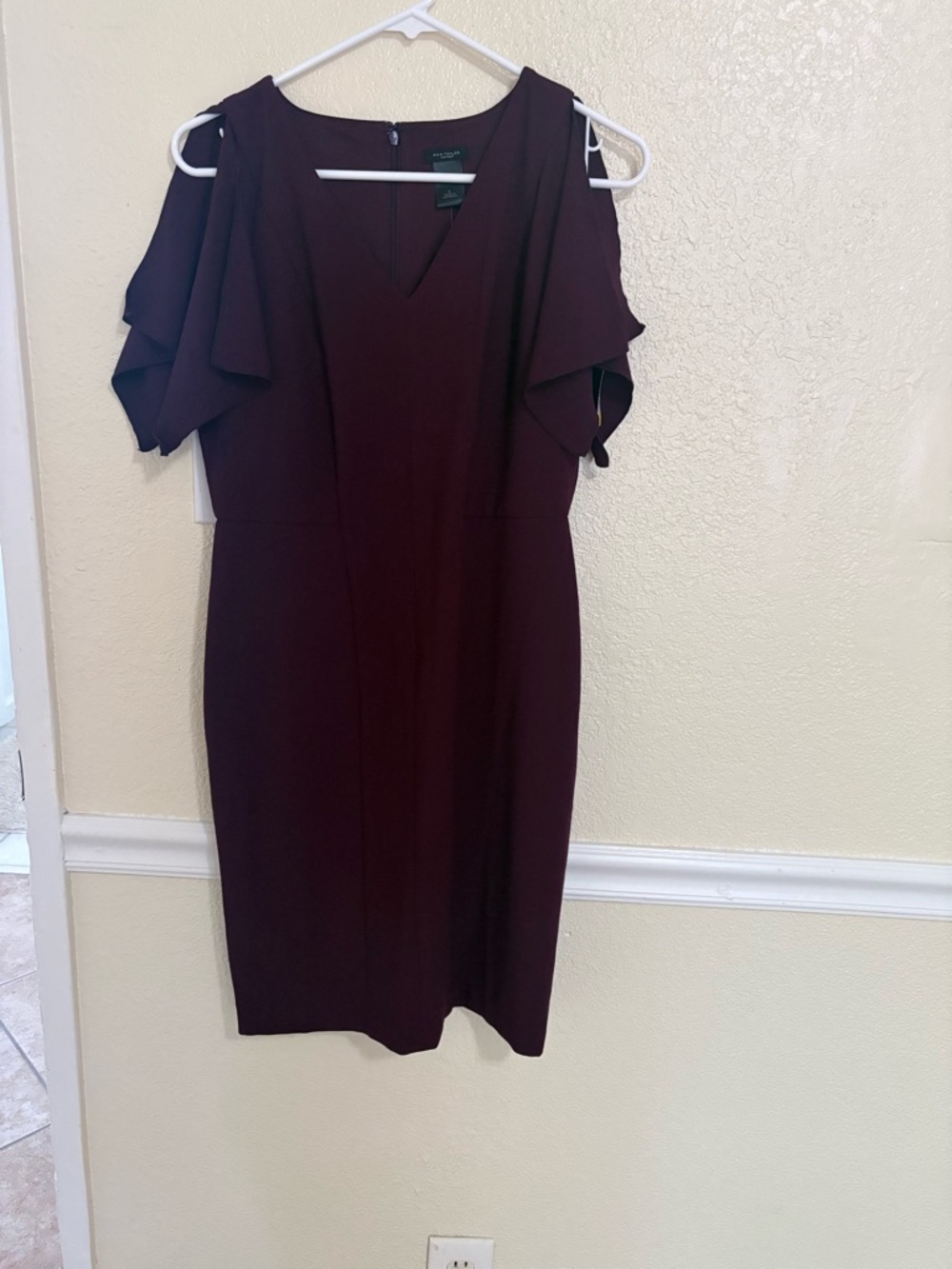 Ann Taylor Factory Women's Burgundy Cold-Shoulder Sheath Dress